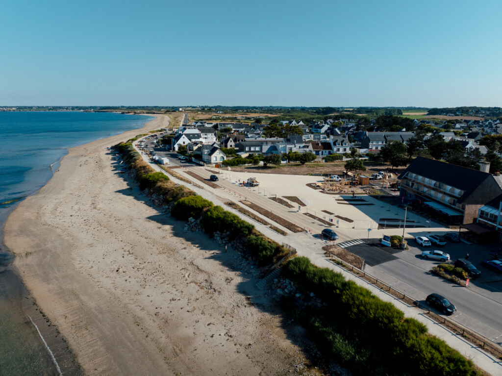 Photo aérienne de l'esplanade Florence Arthaud à Fort-Bloqué ©Qaptur
